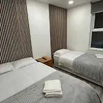 Fully Furbished Entire Flat 3