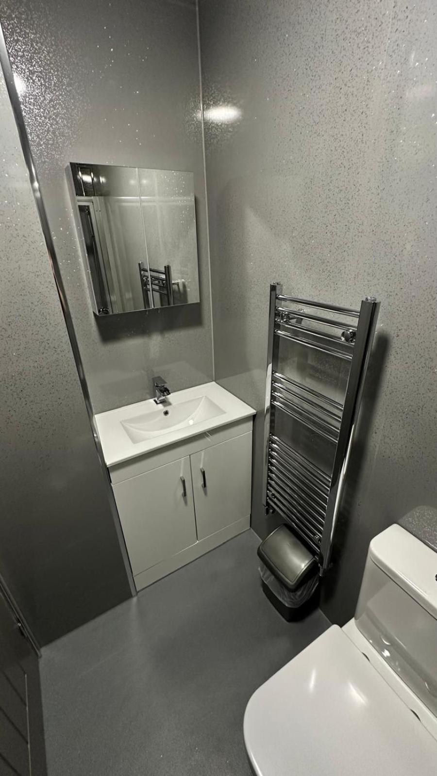 Fully Furbished Entire Flat 3 Appartamento Londra