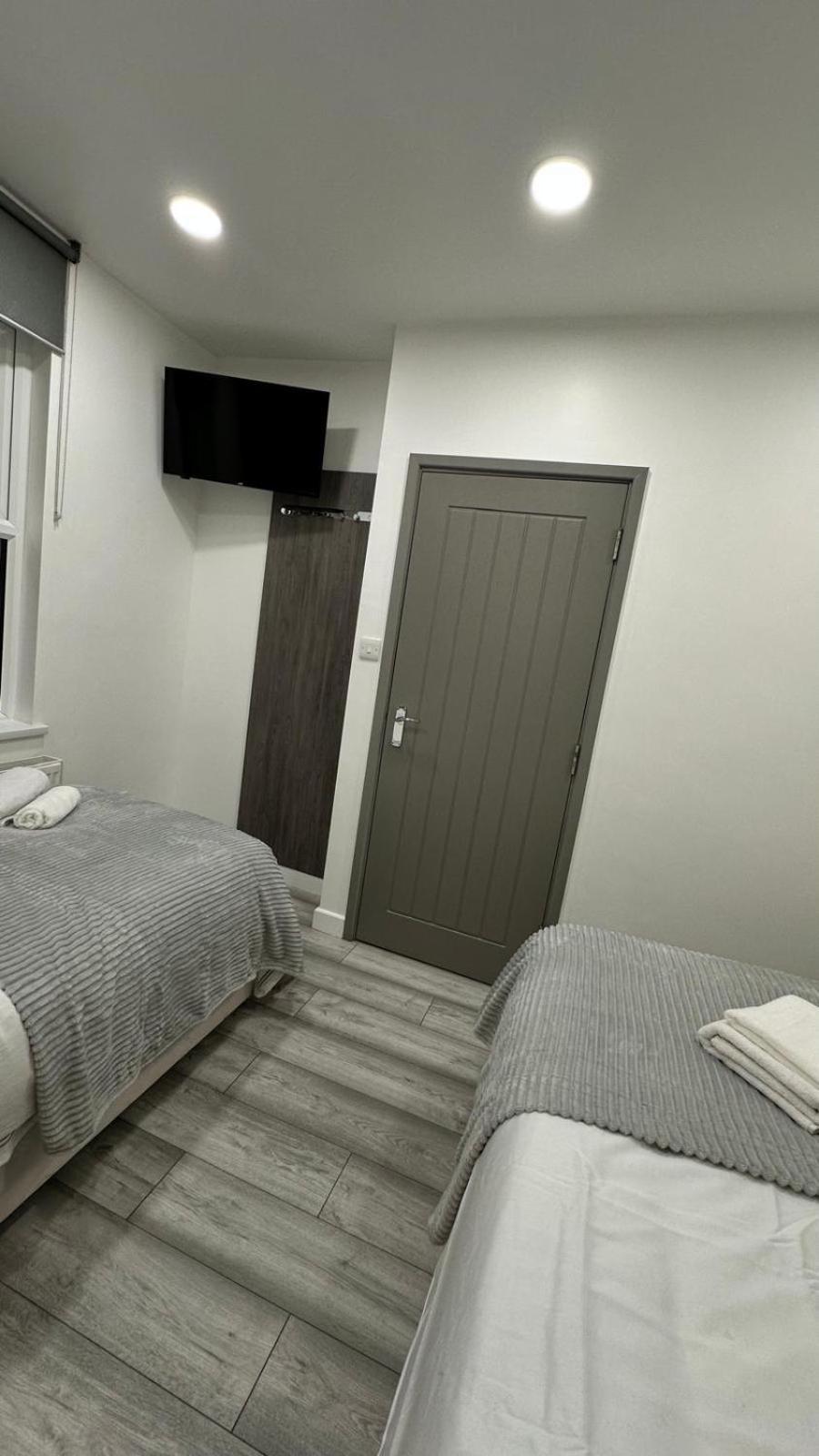 Fully Furbished Entire Flat 3 Appartamento Londra
