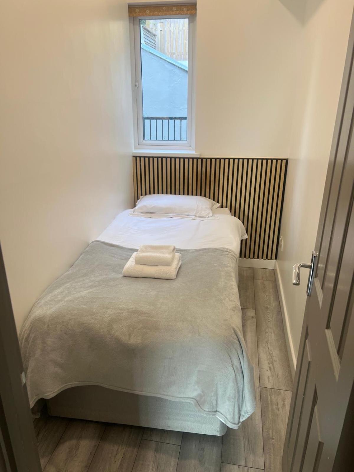 Appartamento Fully Furbished Entire Flat 2 *